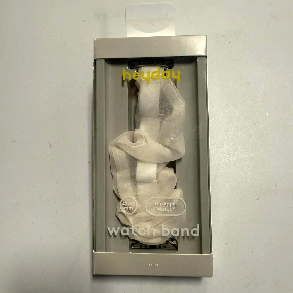 Heyday Apple Watch Scrunchie Band 42/44/45mm Sheer White